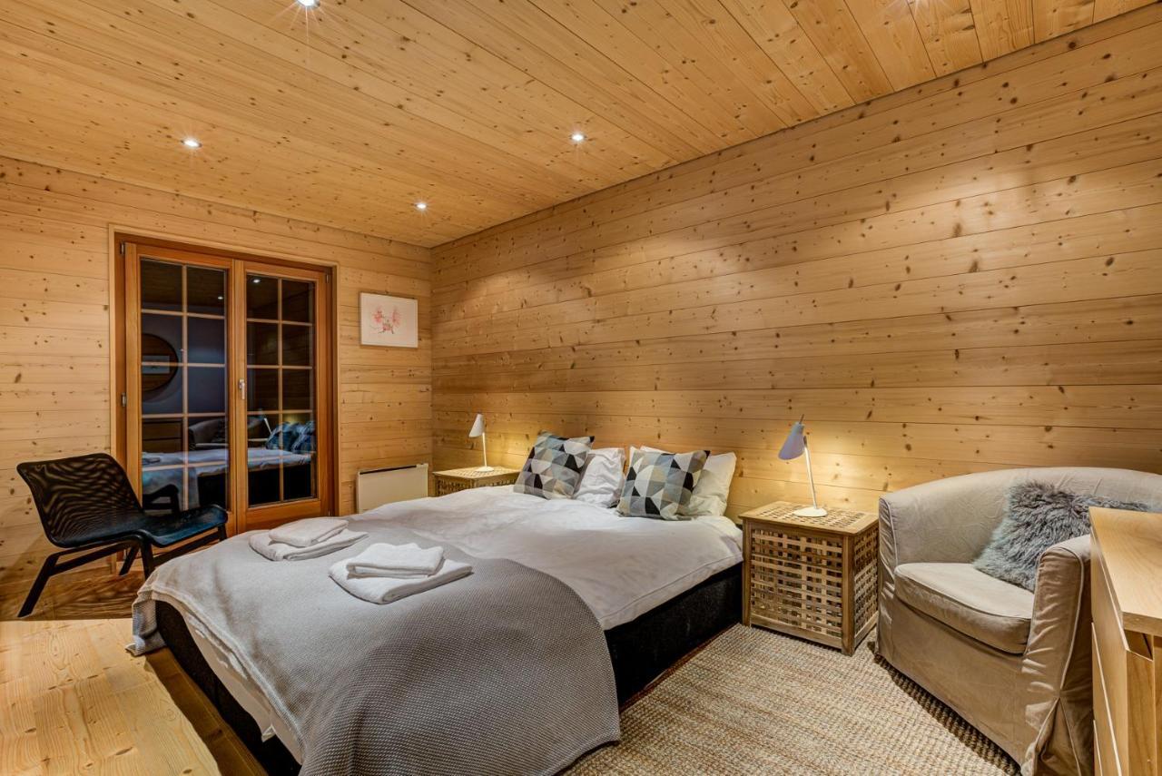 Chalet Le Chapeau 拉茨欧马兹 外观 照片